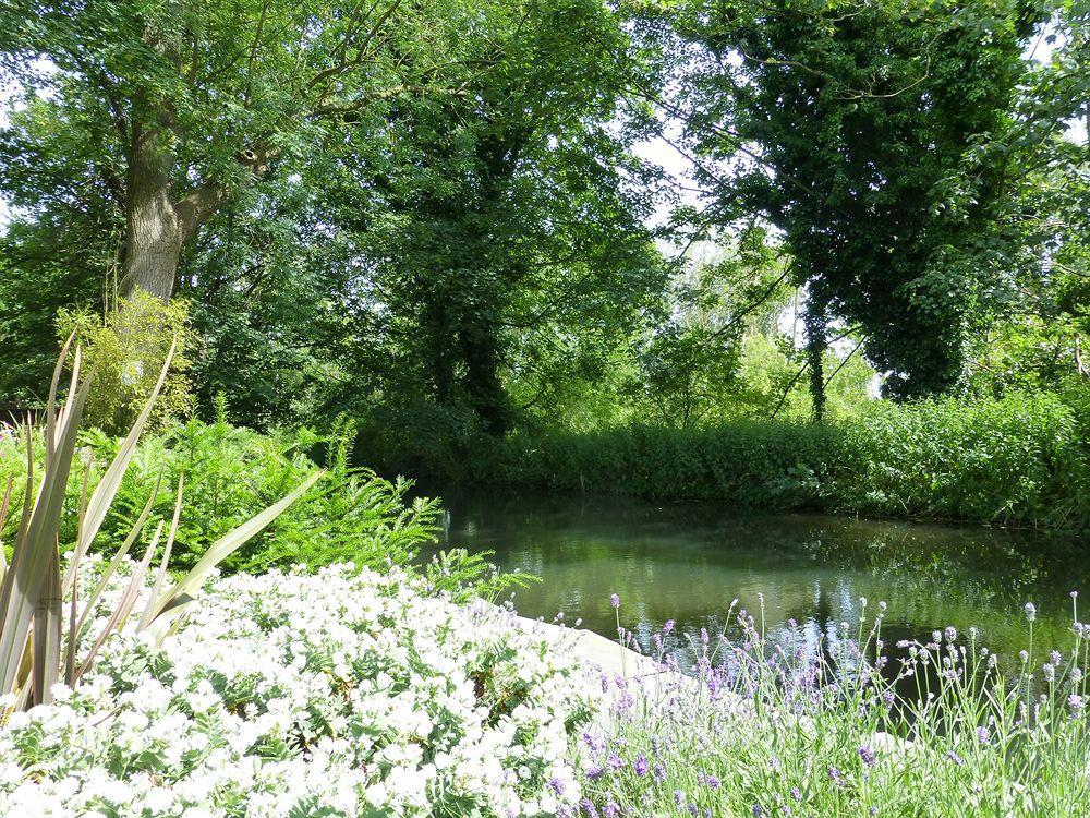 The Riverside House Hotel Mildenhall Εξωτερικό φωτογραφία
