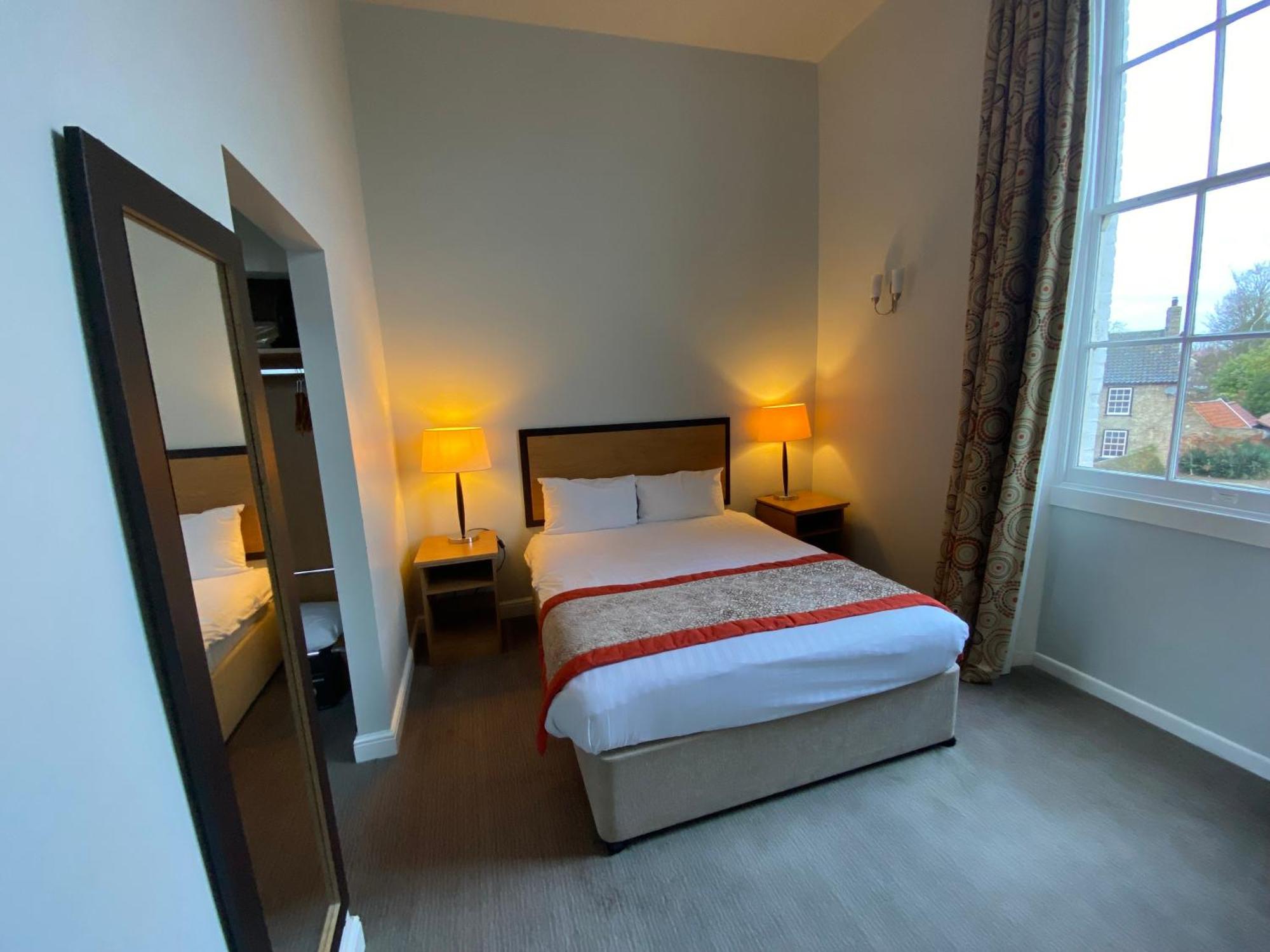 The Riverside House Hotel Mildenhall Εξωτερικό φωτογραφία