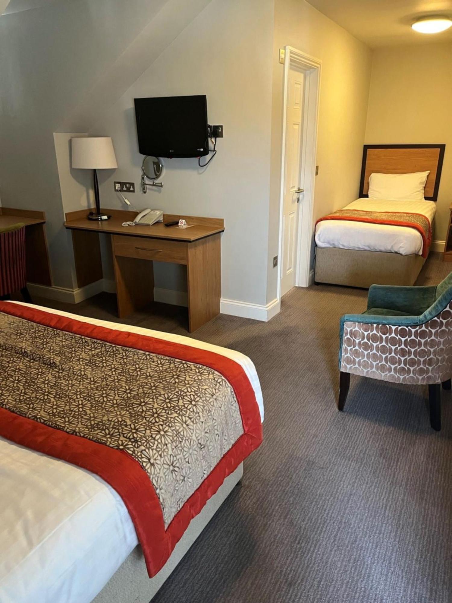 The Riverside House Hotel Mildenhall Εξωτερικό φωτογραφία