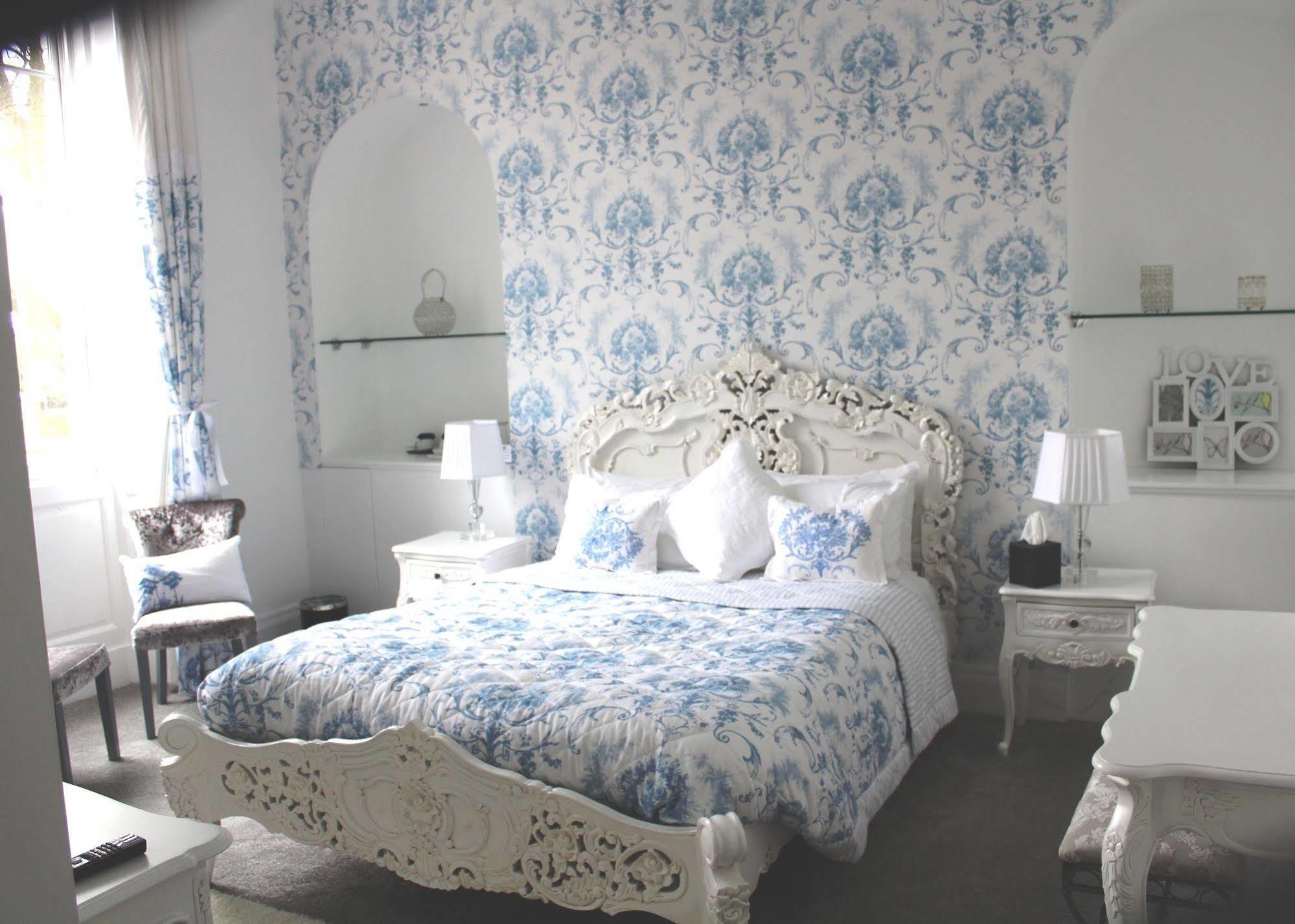 The Riverside House Hotel Mildenhall Εξωτερικό φωτογραφία