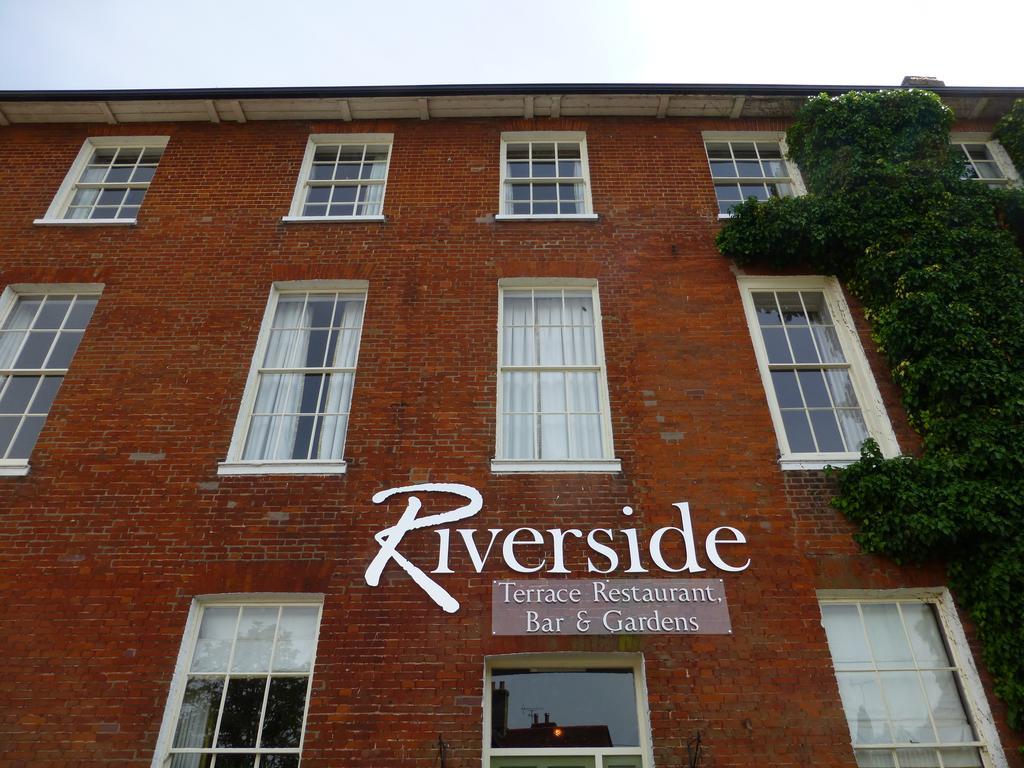 The Riverside House Hotel Mildenhall Εξωτερικό φωτογραφία